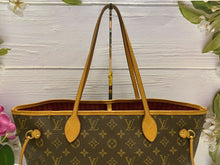 Load image into Gallery viewer, Louis Vuitton Neverfull MM Monogram Pink Interior Tote (AR0187)