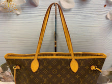 Load image into Gallery viewer, Louis Vuitton Neverfull MM Monogram Beige Tote (SA1190)