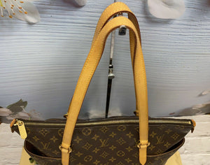 Louis Vuitton Totally MM Monogram Shoulder Purse Tote Bag (AR2160)