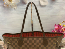 Load image into Gallery viewer, Neverfull MM Damier Ebene Cherry Red (SP3142)