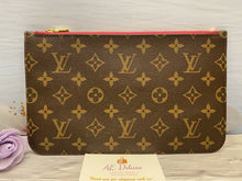 Load image into Gallery viewer, Louis Vuitton Neverfull MM/GM Pivoine Monogram Wristlet/Pouch/Clutch(SD4138)