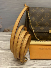 Load image into Gallery viewer, Louis Vuitton Favorite MM Monogram Chain Clutch Crossbody (DU4123)