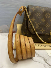 Load image into Gallery viewer, Louis Vuitton Favorite MM Monogram Clutch Purse (SA4163)