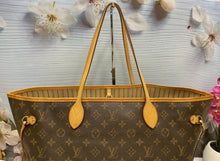 Load image into Gallery viewer, Louis Vuitton Neverfull GM Monogram Beige Tote (TH3099)
