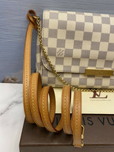 Load image into Gallery viewer, Louis Vuitton Favorite MM Damier Azur Clutch (DU2185)