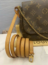 Load image into Gallery viewer, Favorite MM Monogram Chain Clutch Crossbody (SA2183)