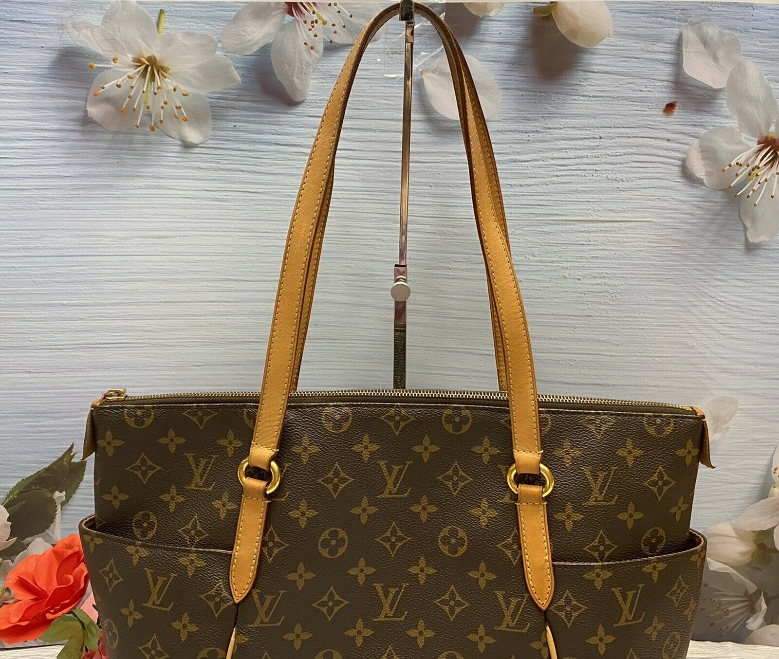 Louis Vuitton Totally MM Monogram Shoulder Bag Purse Tote Handbag