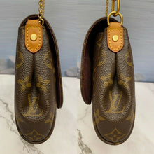 Load image into Gallery viewer, Louis Vuitton Favorite MM Monogram Clutch Purse (SA0124)