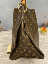 Load image into Gallery viewer, Lous Vuitton Artsy MM Monogram Shoulder Bag Tote Purse (CA0184)