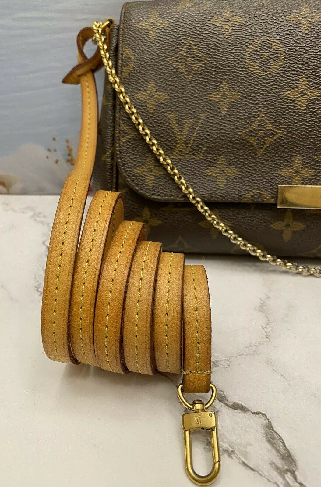 Louis Vuitton Favorite MM Monogram Chain Clutch Crossbody (SA4135) – AE  Deluxe LLC®