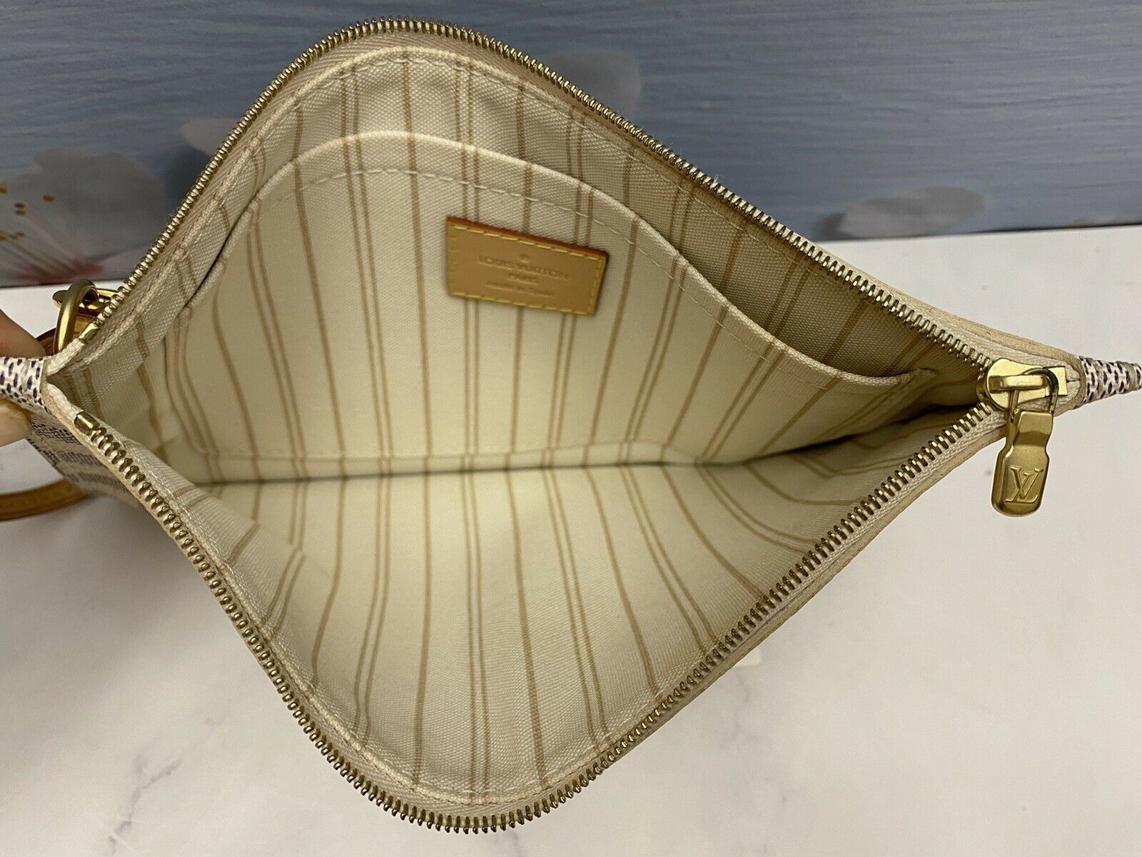 Louis Vuitton Neverfull GM clutch Beige Cloth ref.197486 - Joli Closet