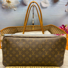 Load image into Gallery viewer, Louis Vuitton Neverfull GM Monogram Beige Tote (SD1170)
