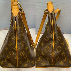 Louis Vuitton Palermo PM Shoulder Bag (SR5100)