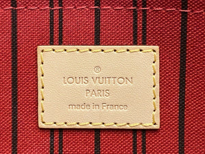 Louis Vuitton Neverfull MM/GM Monogram Clutch (AR2125)