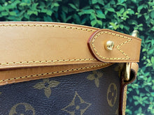 Load image into Gallery viewer, Louis Vuitton Delightful MM Monogram Beige Shoulder Bag (FL2190)