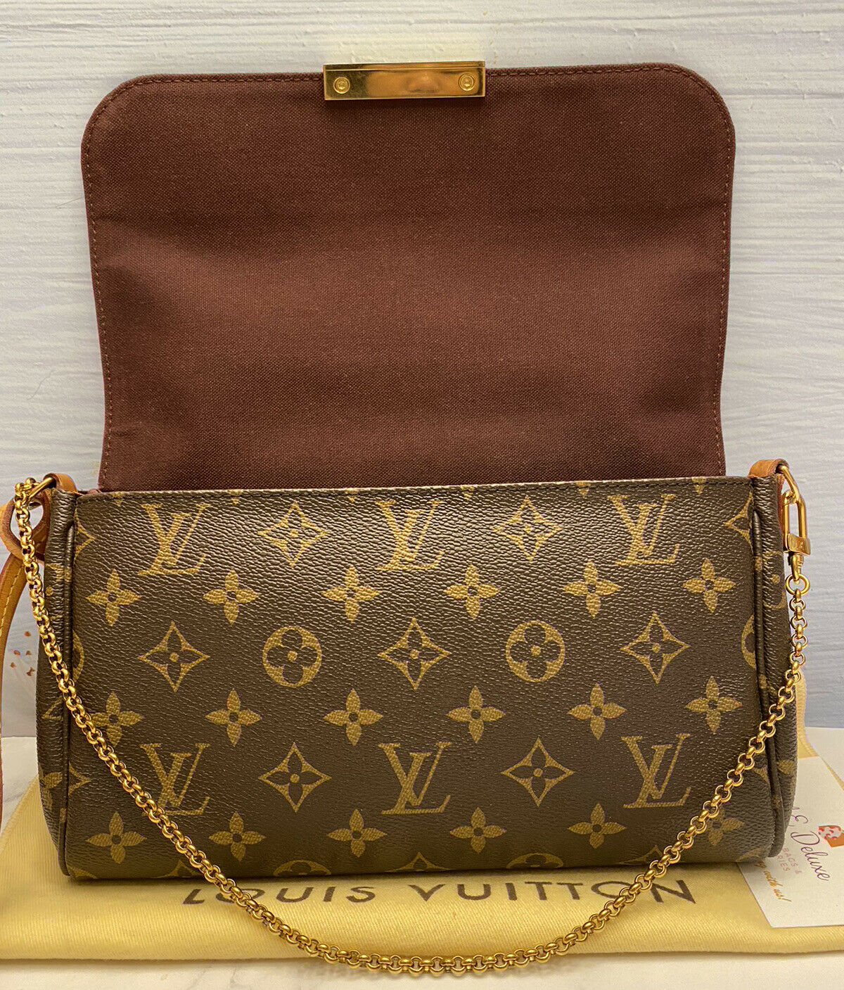 Louis Vuitton Monogram Les Extraordinaires Clutch - Clutches, Handbags