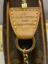 Load image into Gallery viewer, Louis Vuitton Eva Monogram Clutch Crossbody (MB3194)