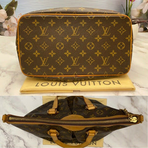 Louis Vuitton Palermo PM Shoulder Bag (SR5100)