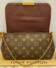 Load image into Gallery viewer, Louis Vuitton Favorite MM Monogram Clutch Purse (SA4163)