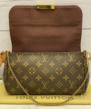 Load image into Gallery viewer, Louis Vuitton Favorite MM Monogram Clutch Purse (SA4104)