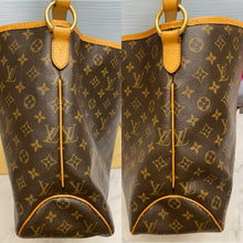 Load image into Gallery viewer, Louis Vuitton Delightful MM Monogram Beige Shoulder Bag (FL1132)
