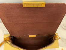 Load image into Gallery viewer, Louis Vuitton Favorite PM Monogram Bag (SD4133)