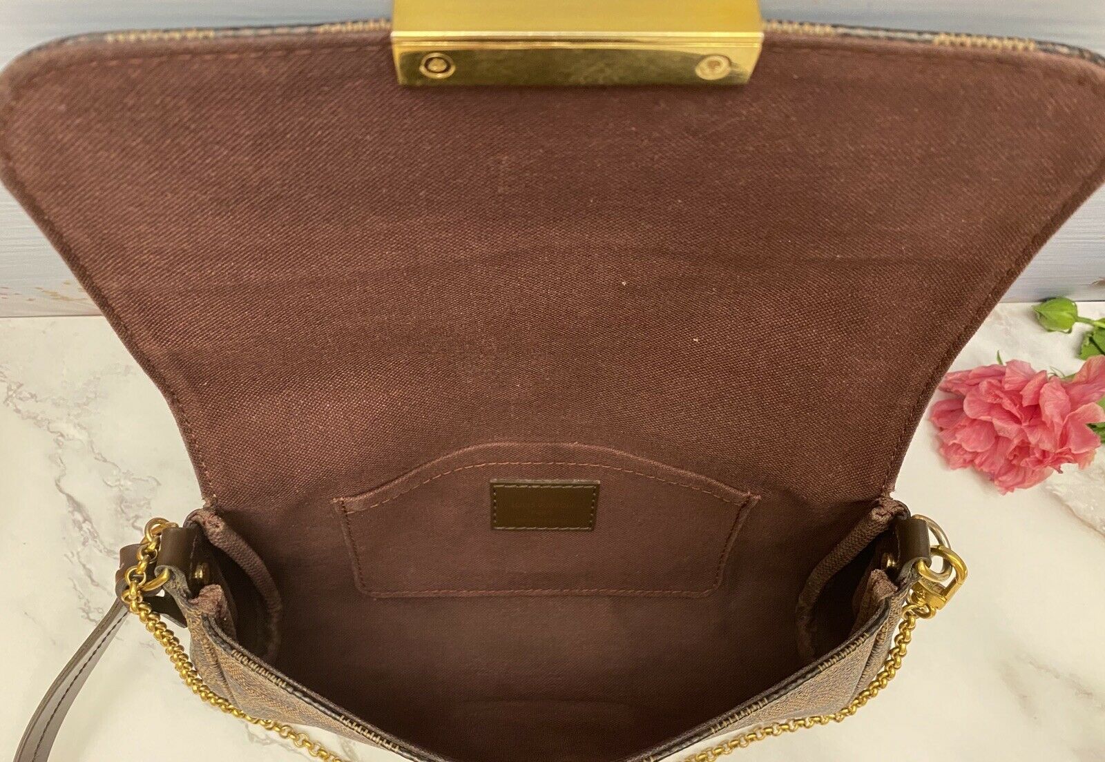 Louis Vuitton Favorite PM Monogram Bag (FL3182) – AE Deluxe LLC®