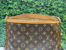 Load image into Gallery viewer, Louis Vuitton Delightful MM Monogram Beige Shoulder Bag Tote Purse (MI0141)