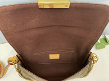 Load image into Gallery viewer, Favorite MM Monogram Chain Clutch (SA2183)