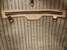 Load image into Gallery viewer, Louis Vuitton Delightful MM Monogram Beige Shoulder Bag (FL3162)