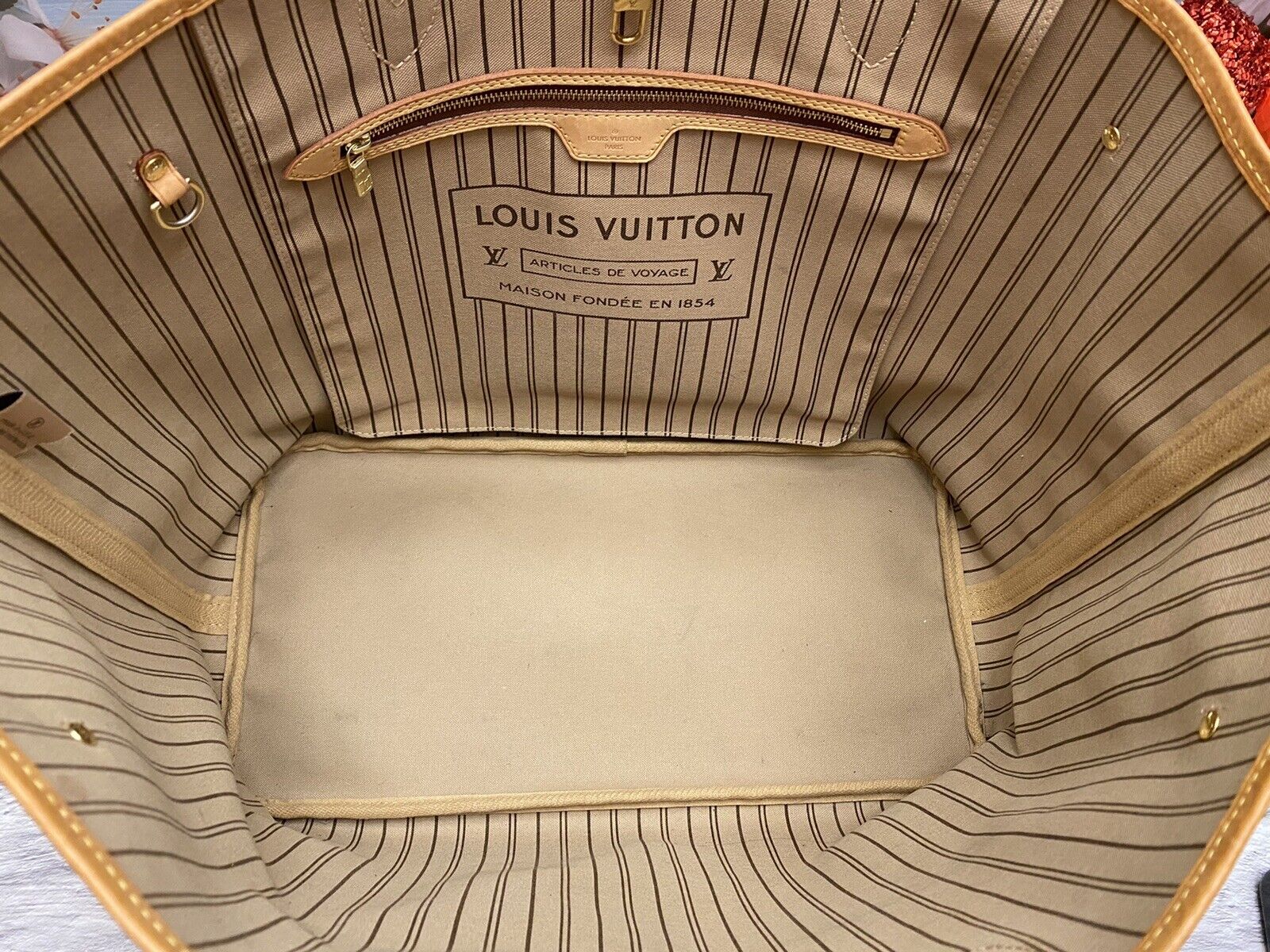 Louis Vuitton Neverfull GM Shoulder Bag Size: 32x29x17 cm