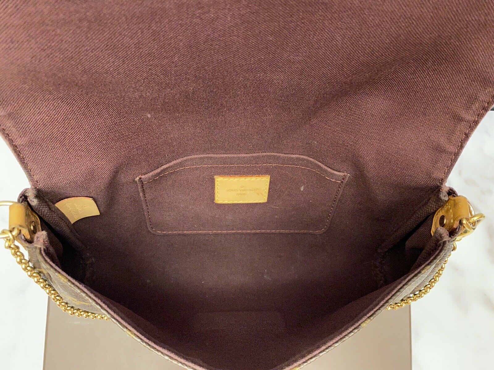 Louis Vuitton Monogram Favorite MM w/ Strap - Brown Crossbody Bags,  Handbags - LOU800314