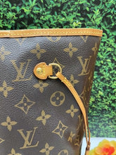Load image into Gallery viewer, Louis Vuitton Neverfull GM Monogram Beige Shoulder Bag (FL1112)
