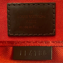 Load image into Gallery viewer, Louis Vuitton Favorite MM Damier Ebene Clutch (DU4186)