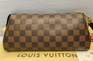 Louis Vuitton Eva Damiar Ebene Clutch (AA4143)