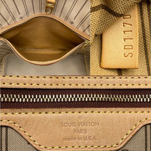Load image into Gallery viewer, Louis Vuitton Neverfull GM Monogram Beige Tote (SD1170)