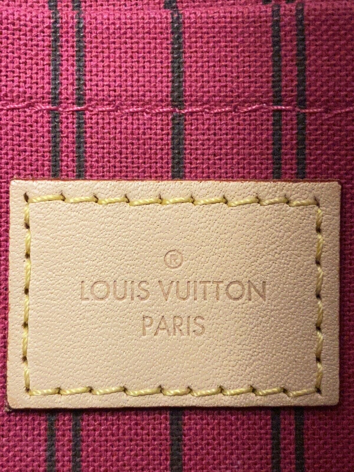Authentic Louis Vuitton Monogram Neverfull GM Pouch with Red Int Wristlet  Bag