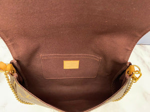 Louis Vuitton Favorite MM Monogram Purse (DU3113)