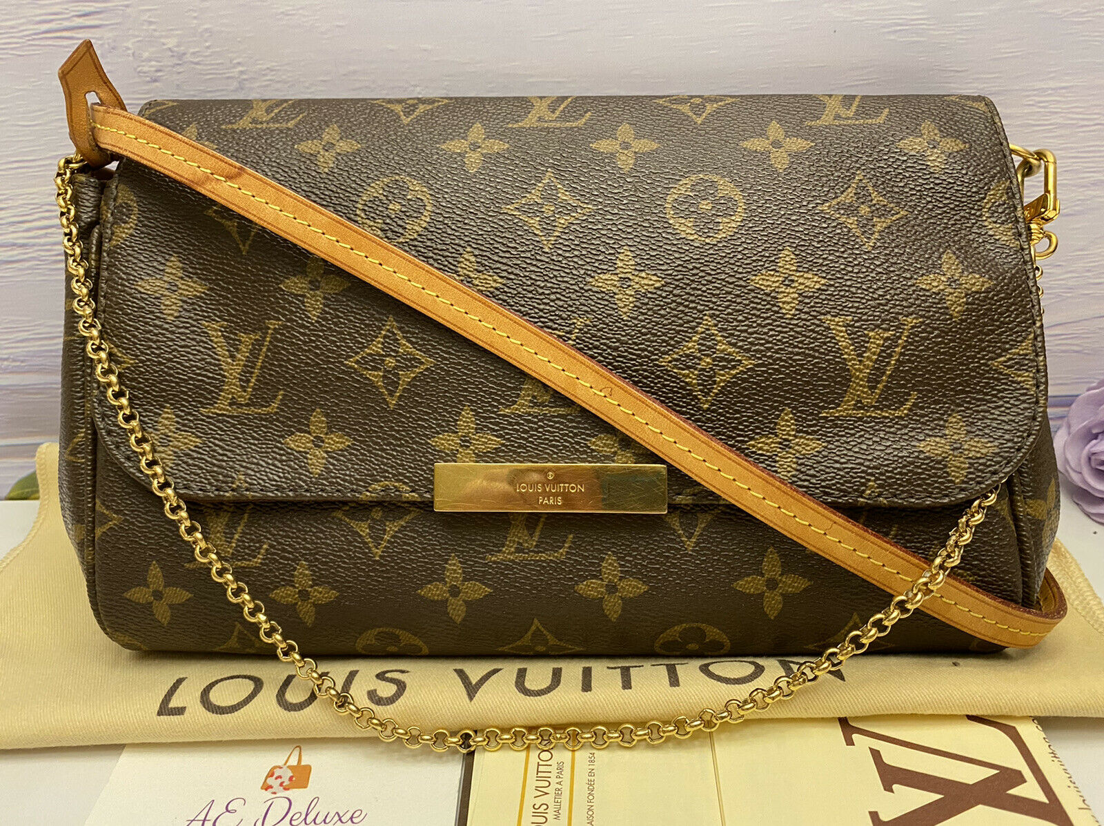 Louis Vuitton Favorite MM Monogram Chain Clutch Crossbody (DU0124