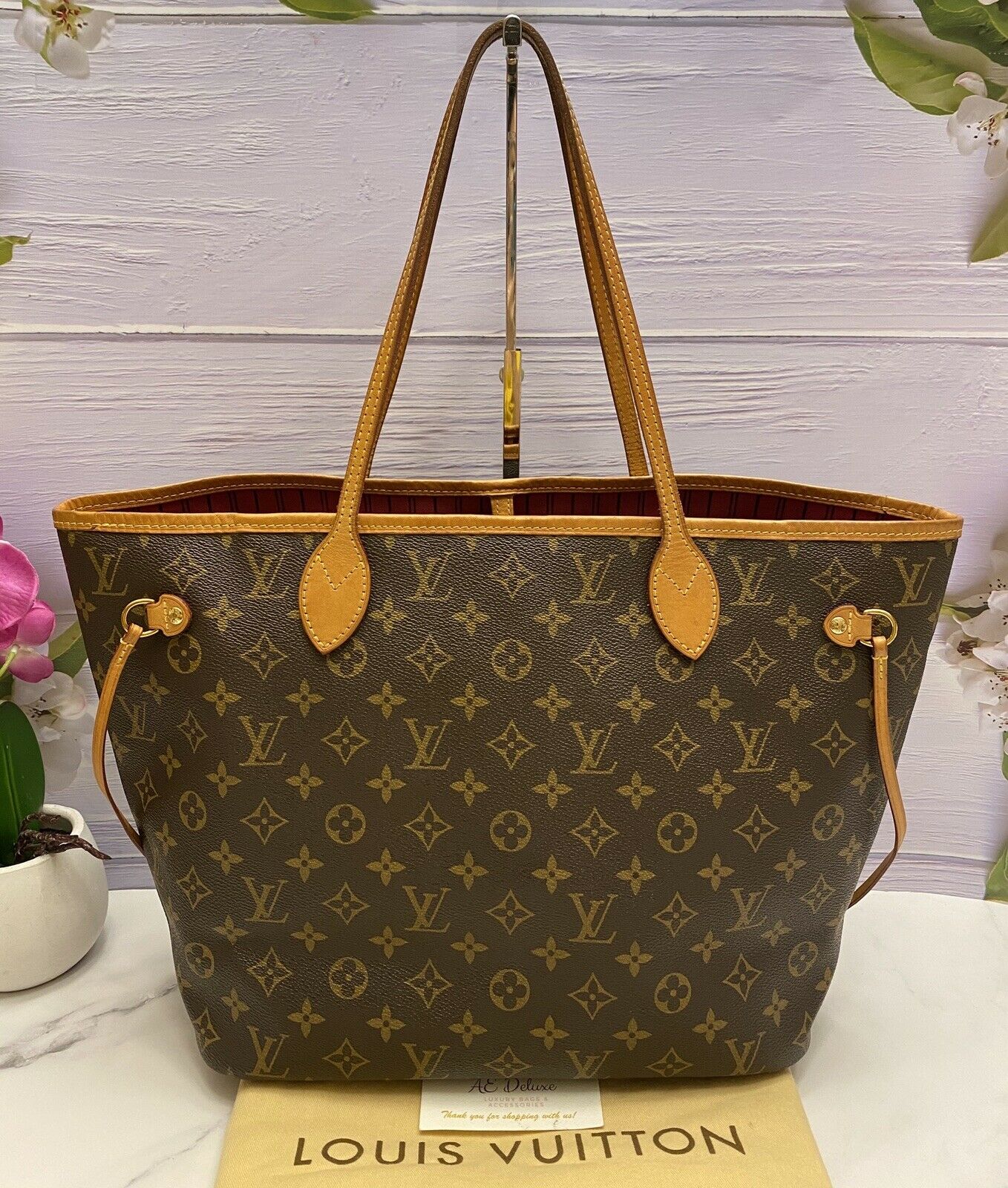 Louis Vuitton Neverfull MM Monogram Pink Interior Tote (AR0187