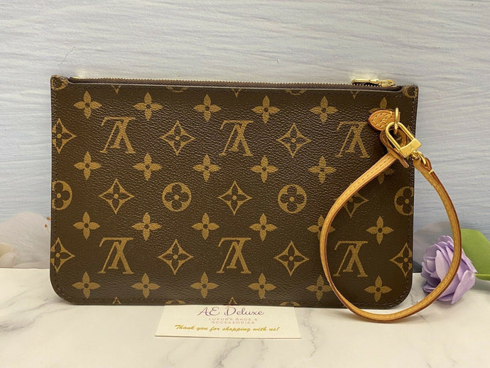 Neverfull MM/GM Beige Monogram Wristlet/Pouch/Clutch (SD3195)