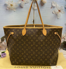 Load image into Gallery viewer, Louis Vuitton Neverfull GM Monogram Beige Tote Purse (SD4188)