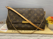 Load image into Gallery viewer, Louis Vuitton Favorite MM Monogram Chain Clutch Crossbody (SA2154)